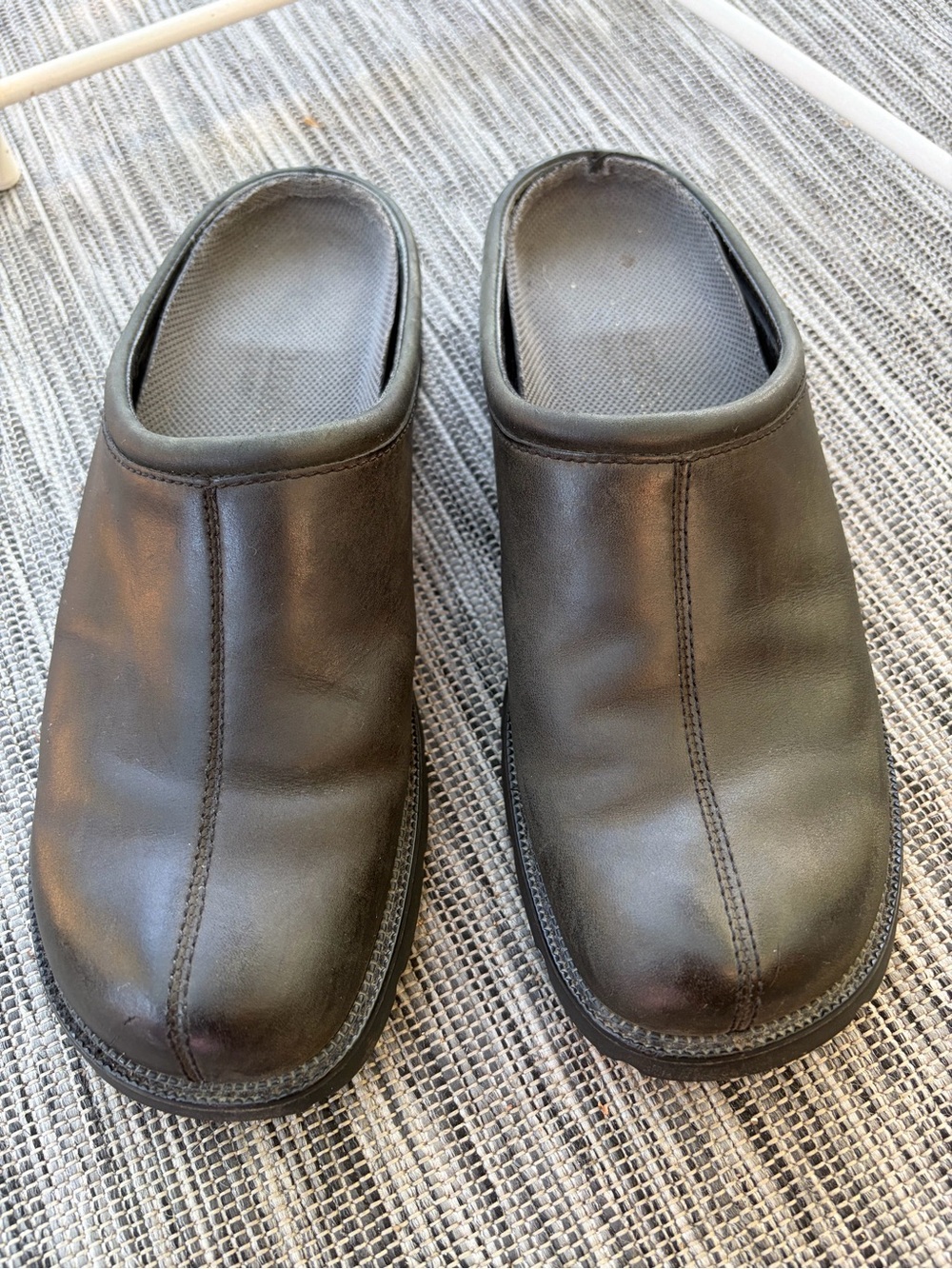 Columbia Quadensity Brown Leather Clogs Mules Comfort Slip On Shoes 9 Women 8.5